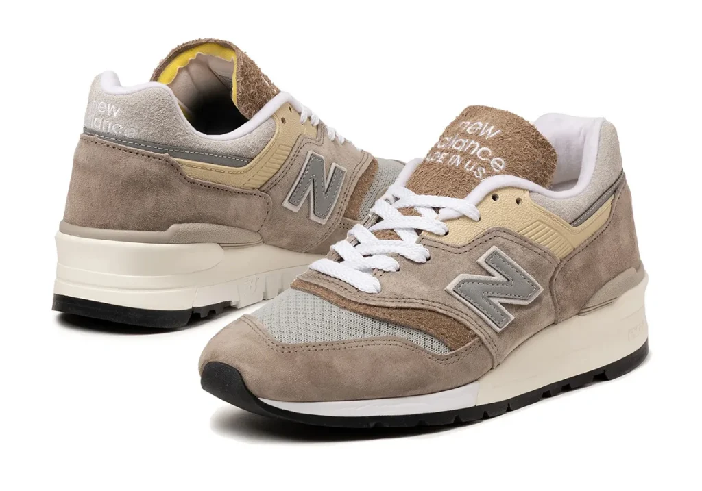 Le New Balance « Light Mushroom » Made in USA 997 arrive bientôt.