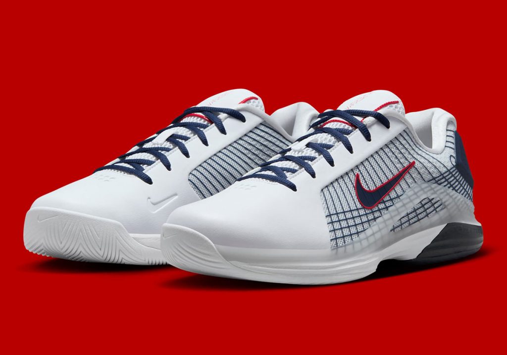 La chaussure de tennis inspirée de la Nike Hyperdunk reprend le coloris "United We Rise" de 2008.