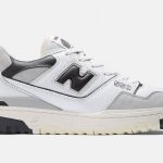 La New Balance 550 se pare d'un coloris "Sel et Poivre".