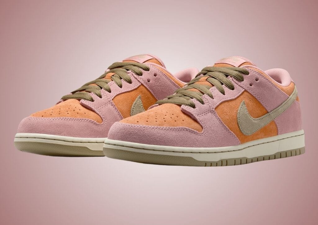 La sortie des Nike SB Dunk Low « Red Stardust » est prévue pour l'été 2025.